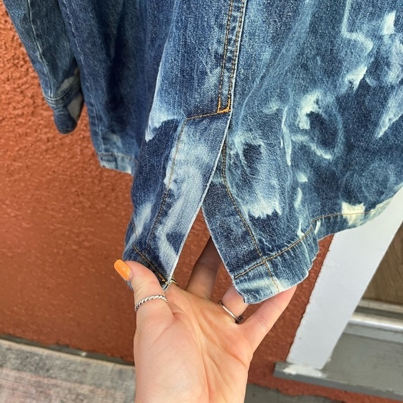 Bill Blass Women’s Hand Bleached Jean Jacket, Unsized - Picture 11 of 11
